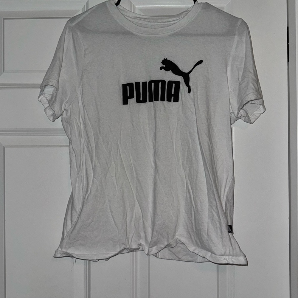 White Puma cropped tee. NWOT